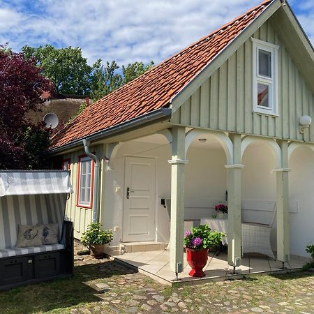 Villa Kleines Haus am Hafen - ruhig und grün am Ortsrand Prerow Exterior foto
